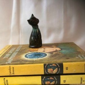 Meet your Posher, Pamela